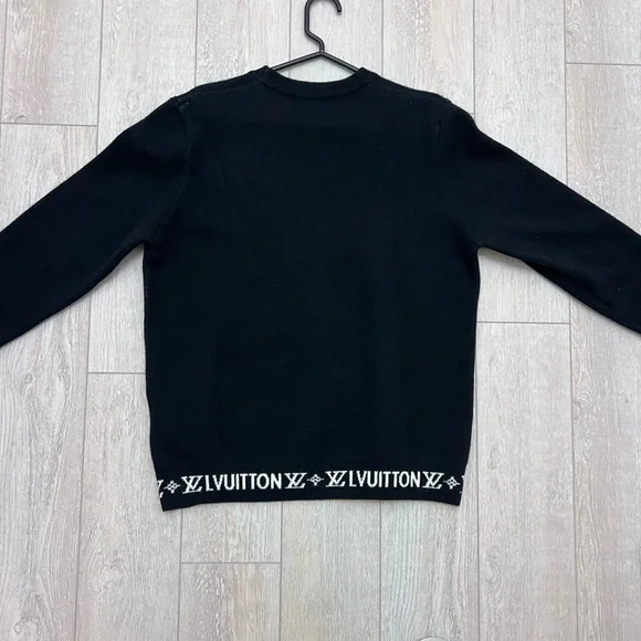 Louis Vuitton Wool Logo Sweater — Black - Picture 6 of 7